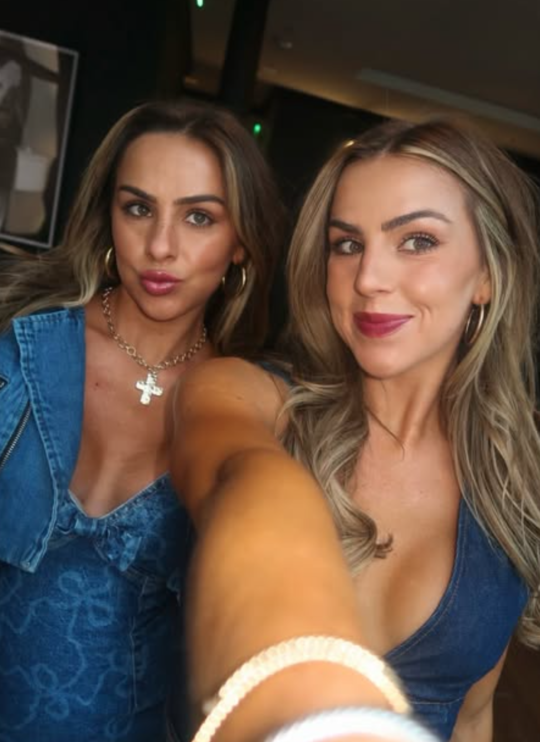 Cavinder Twins portrait